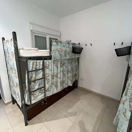 Hostel A2c (adults Only)