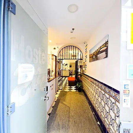 Hostel A2c (adults Only) *