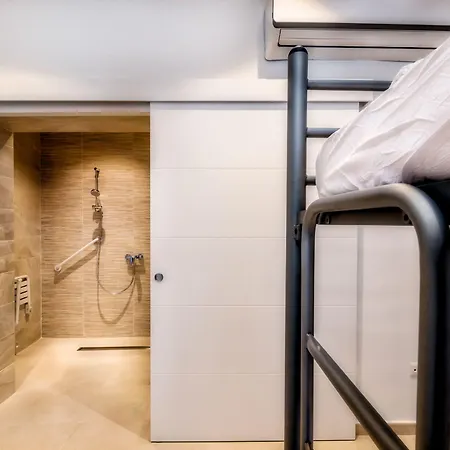 A2c (adults Only) * סביליה