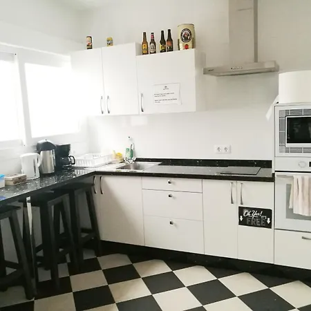 A2c (adults Only) * סביליה