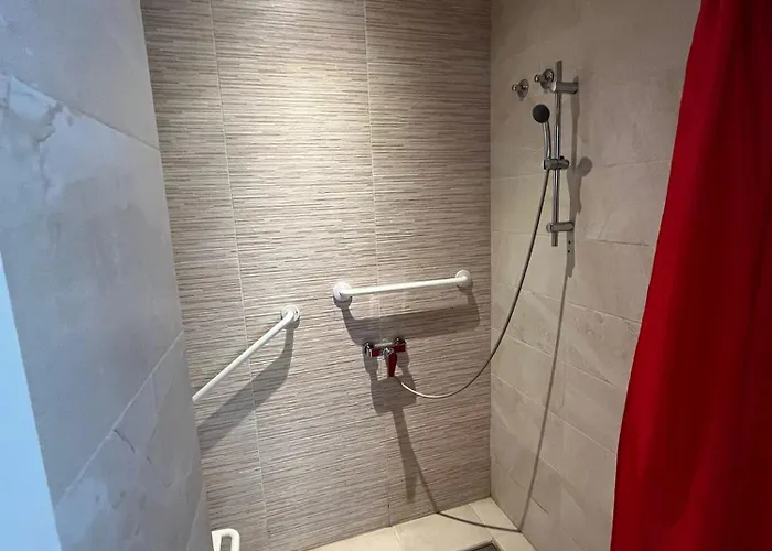 A2c (adults Only) Albergue *