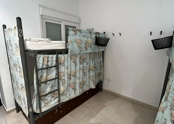 Hostel A2c (adults Only)