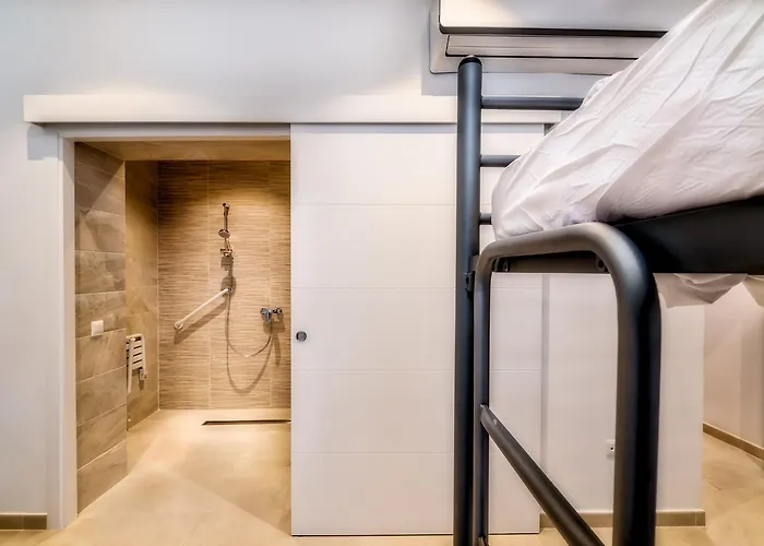 Hostel A2c (adults Only) *